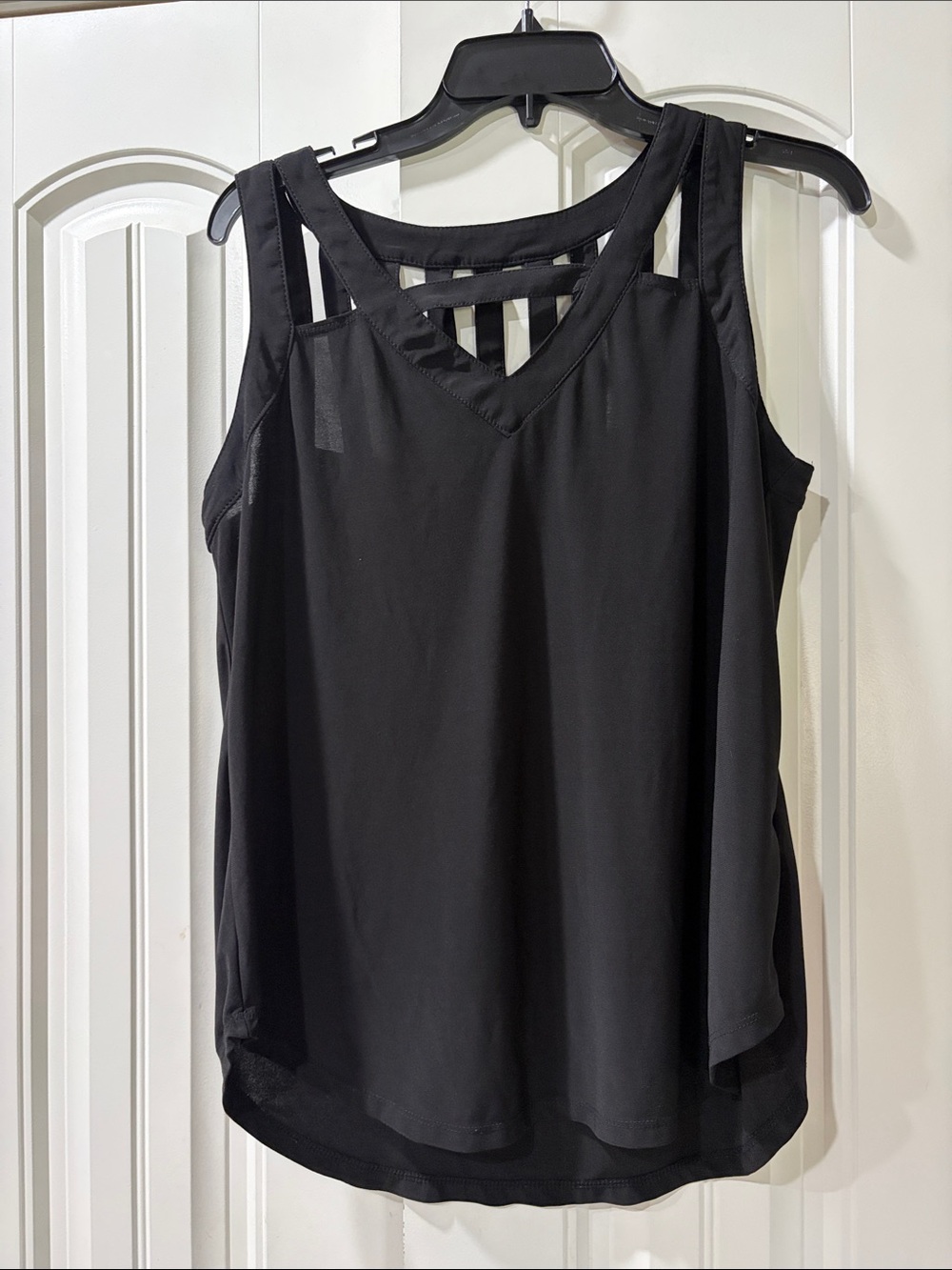 AUW Black Strappy V-Neck Camisole